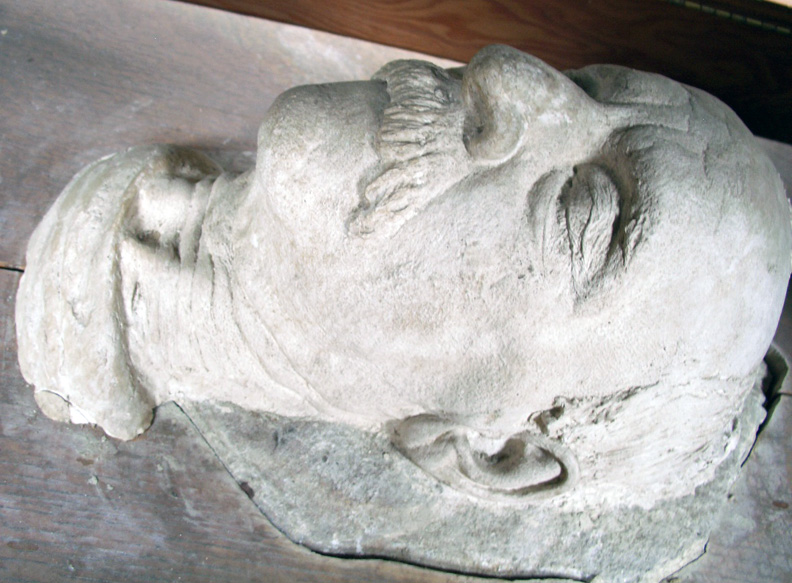 ../../../images/death mask unknown.jpg